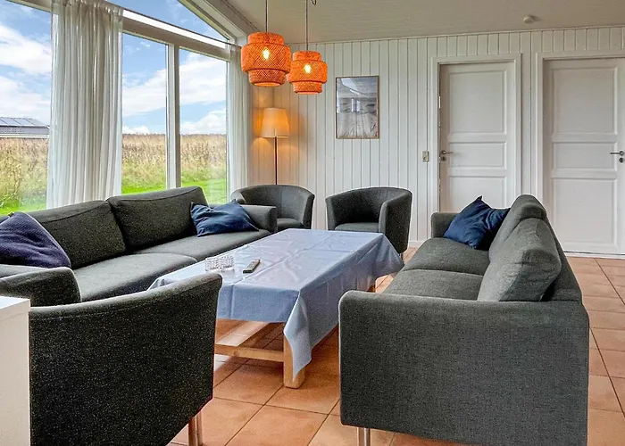 Feriehus In With Kitchen